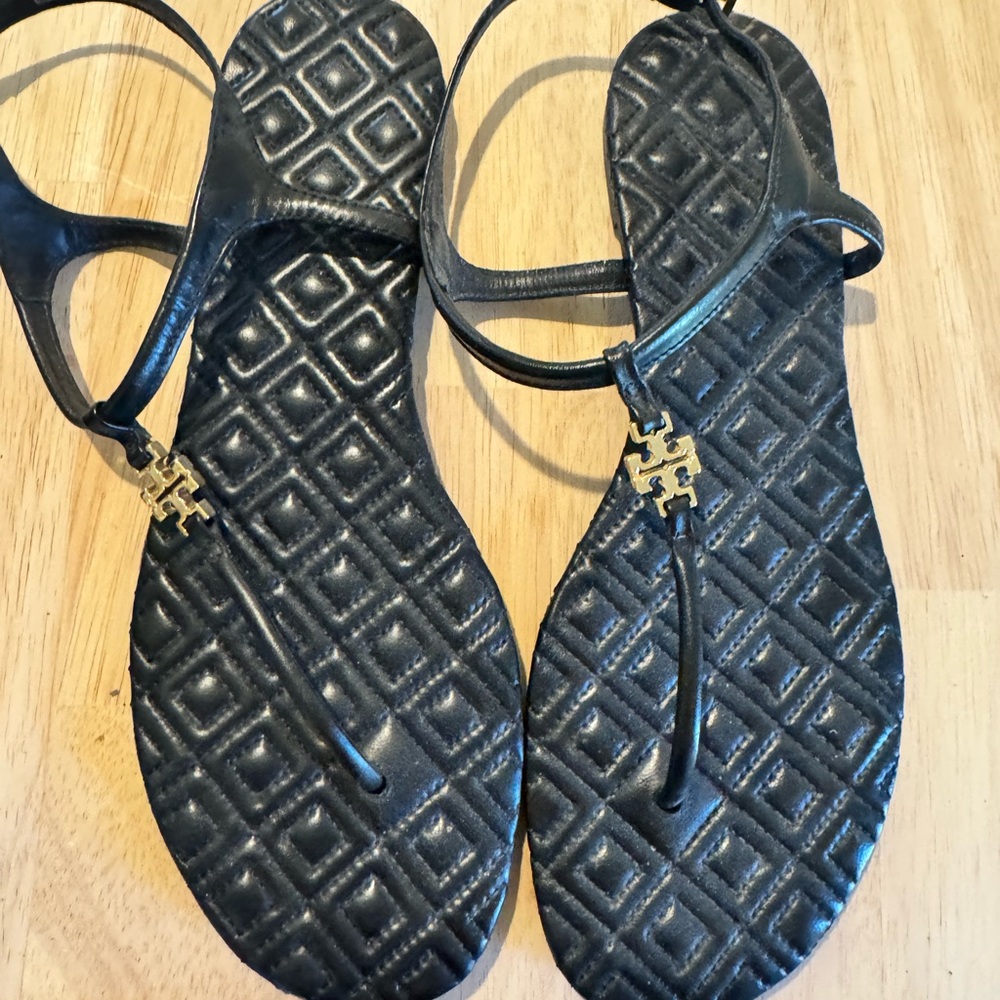 Tory Burch Marion Quilted Black Sandals with Gold Accent size 7